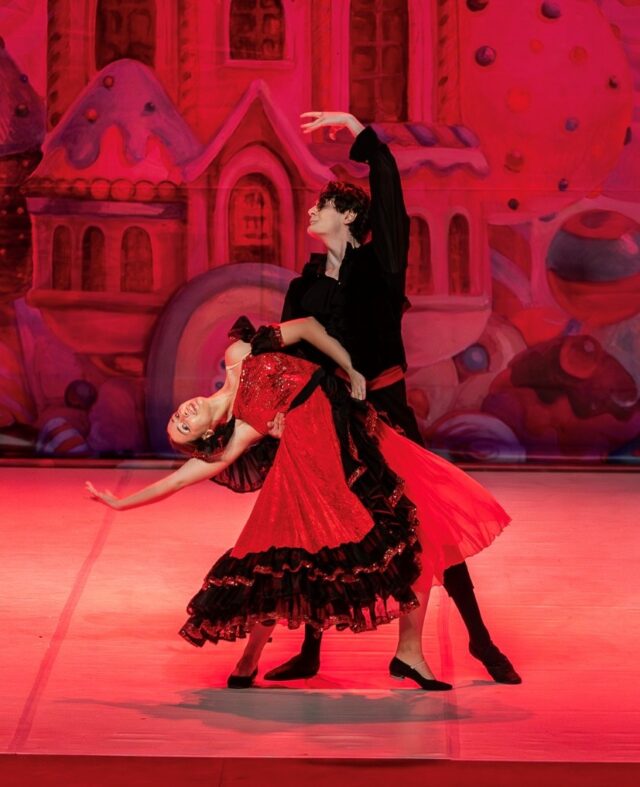 Adult World Dance – International Dance Styles